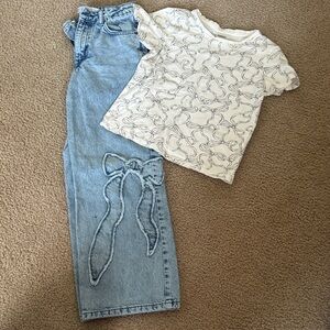 Primark White Kids' Tee with Subtle Black Logo